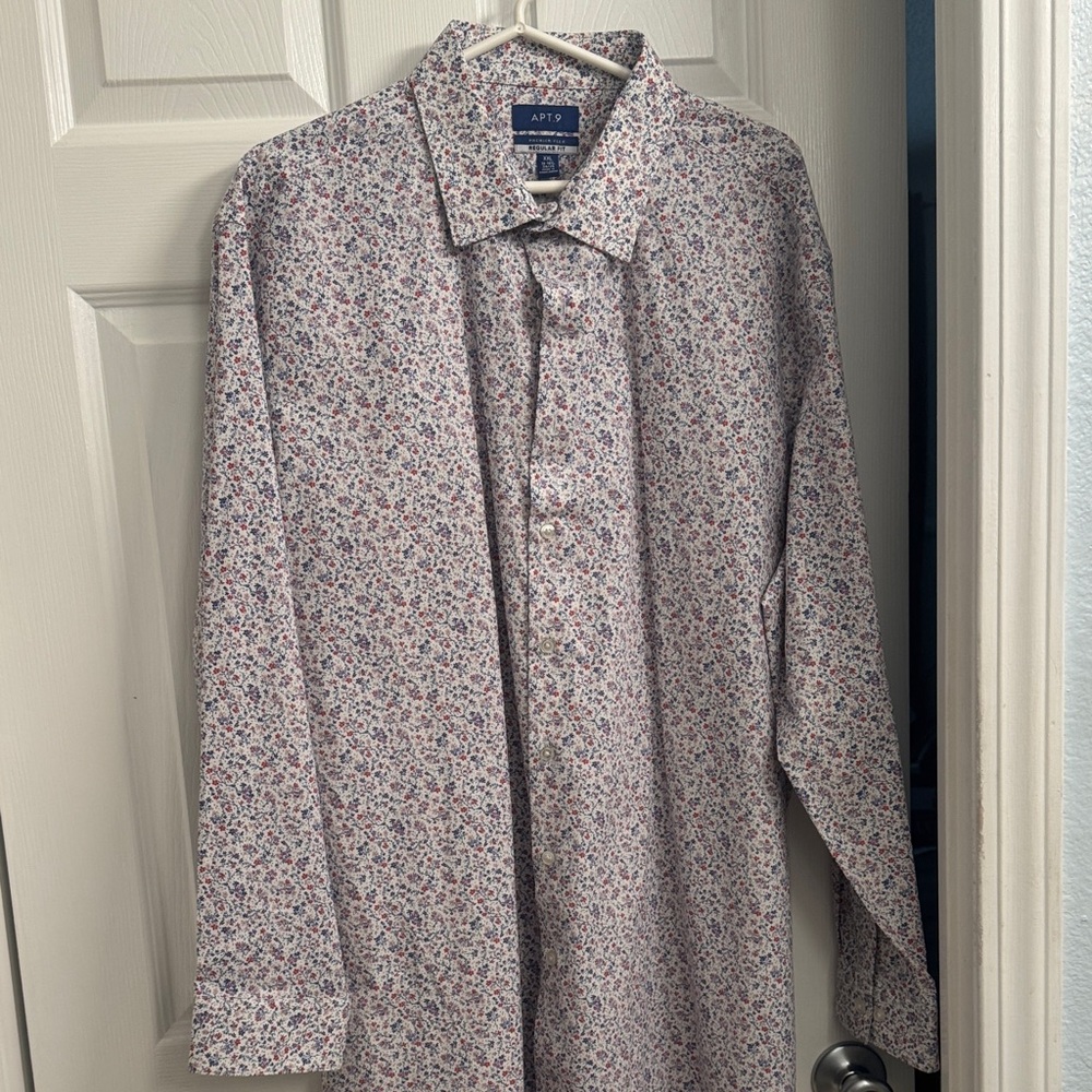 Apt. 9 Men's White Button-Up Shirt with Pink & Blue Micro Floral